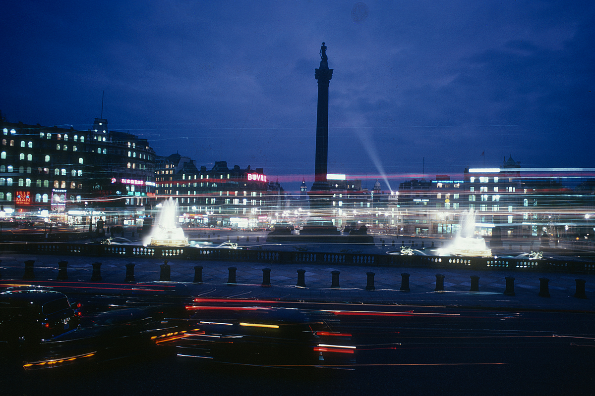 November 1966 Trafalgar Square London. (photo by Gerry Cranham)