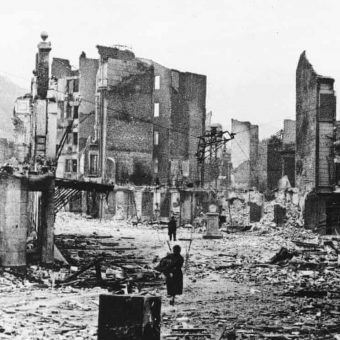 guernica bomb - Flashbak