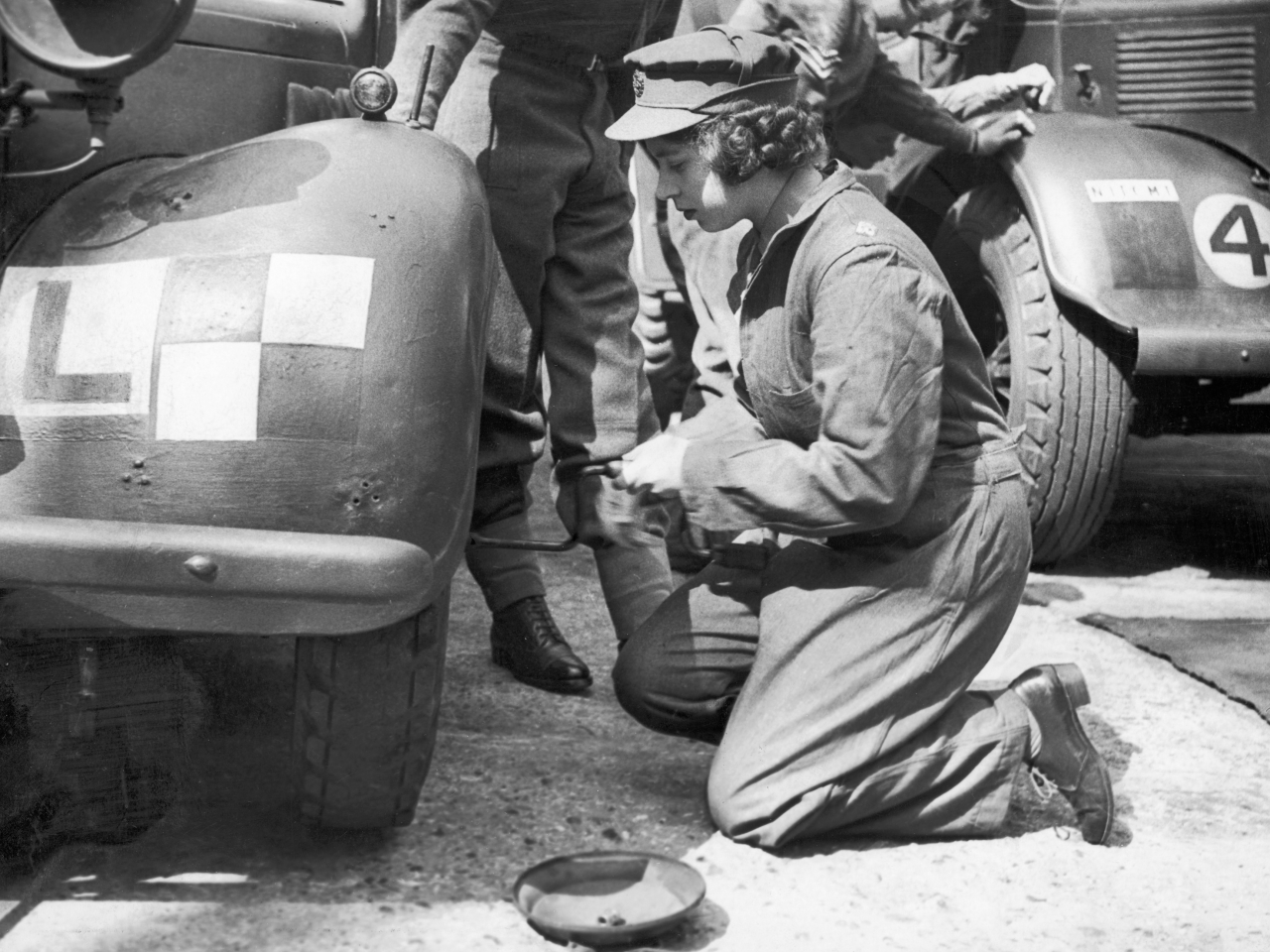 Queen as mechanic during WW2