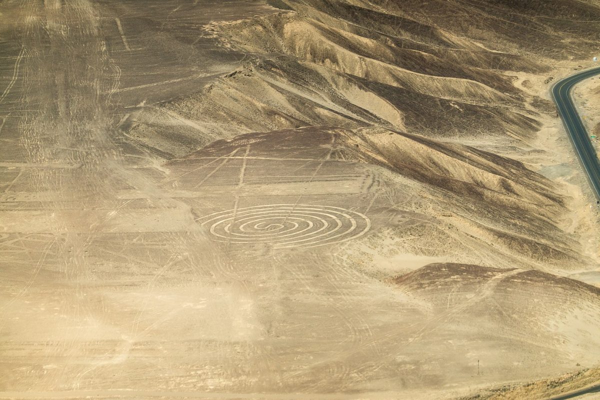 The Spiral (Nazca Lines) - Flashbak