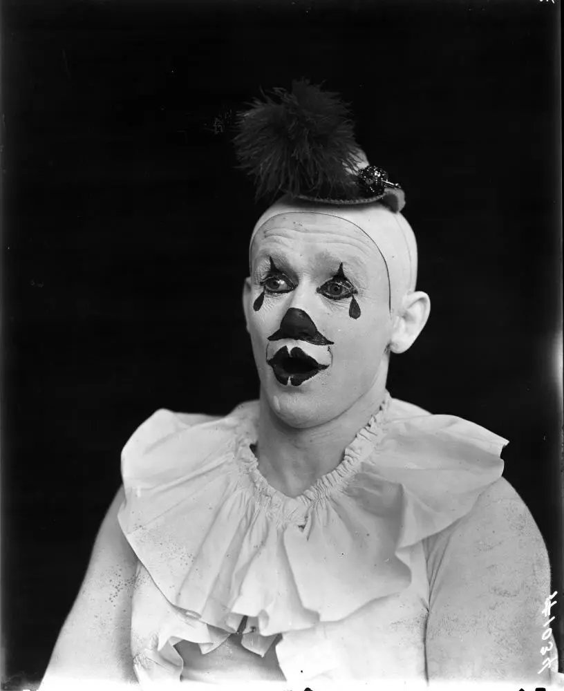 Frederick W. Glasier circus