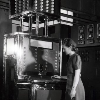 Play The Nimatron, The World’s First Video Game Invented in 1930s New York