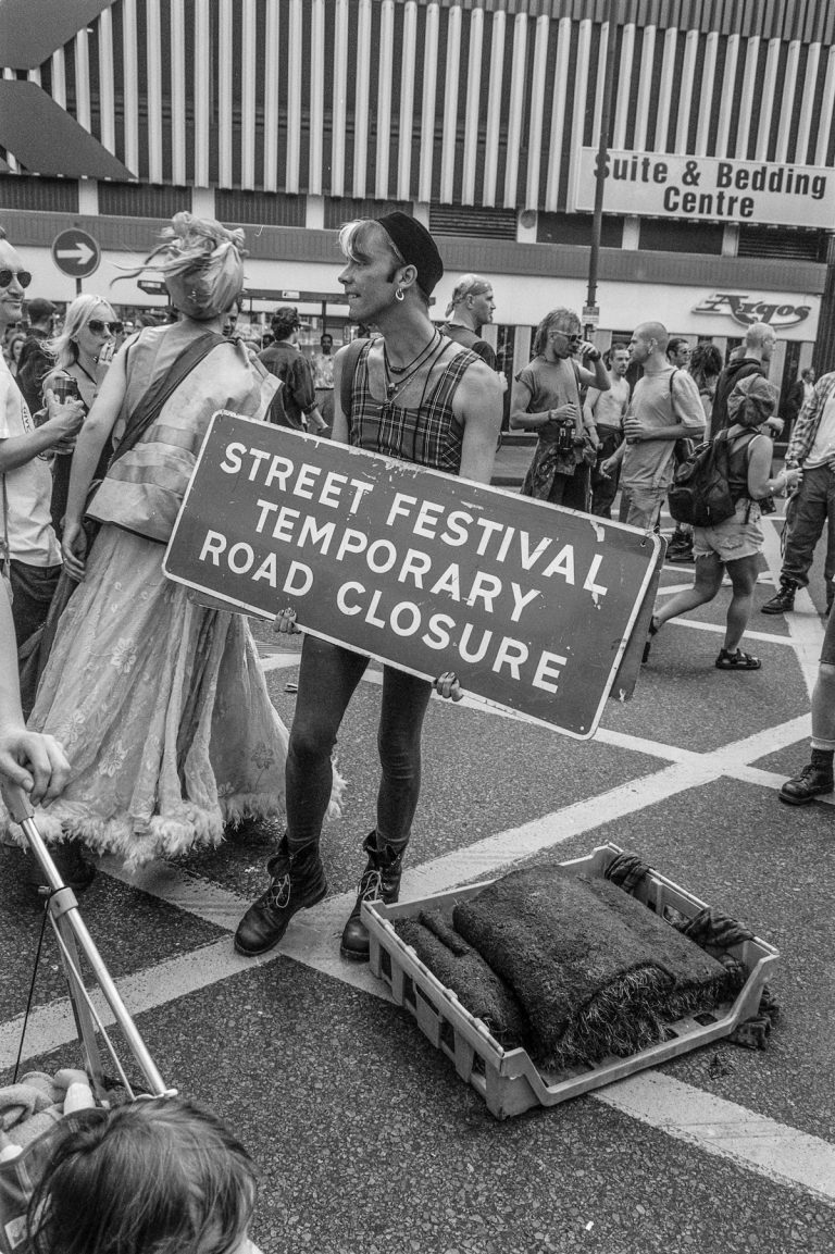 A Party On The Motorway London 13 July 1996 Flashbak