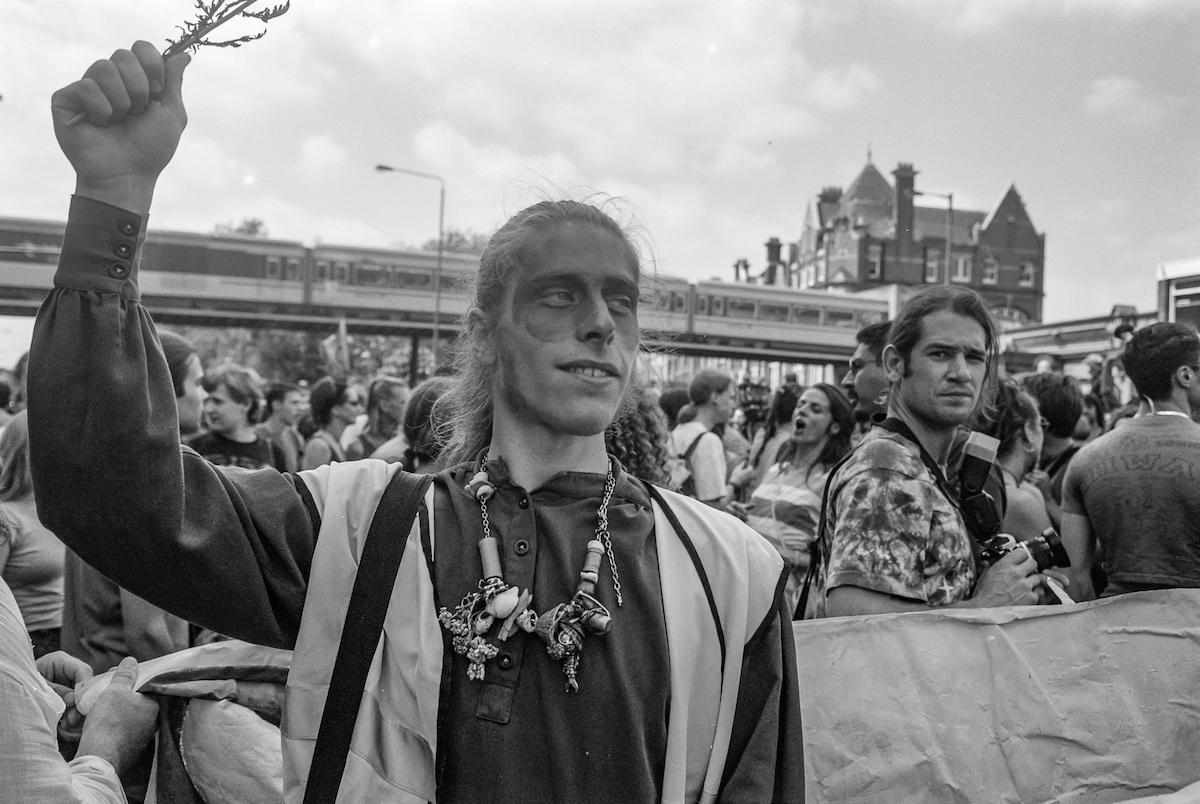 Protest London A41 1996