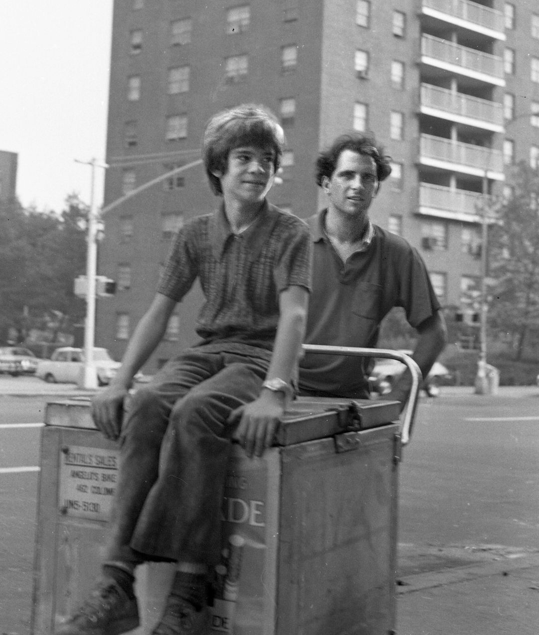 Fernando y Rich on Cart Bike 1975 - © Rich Allen