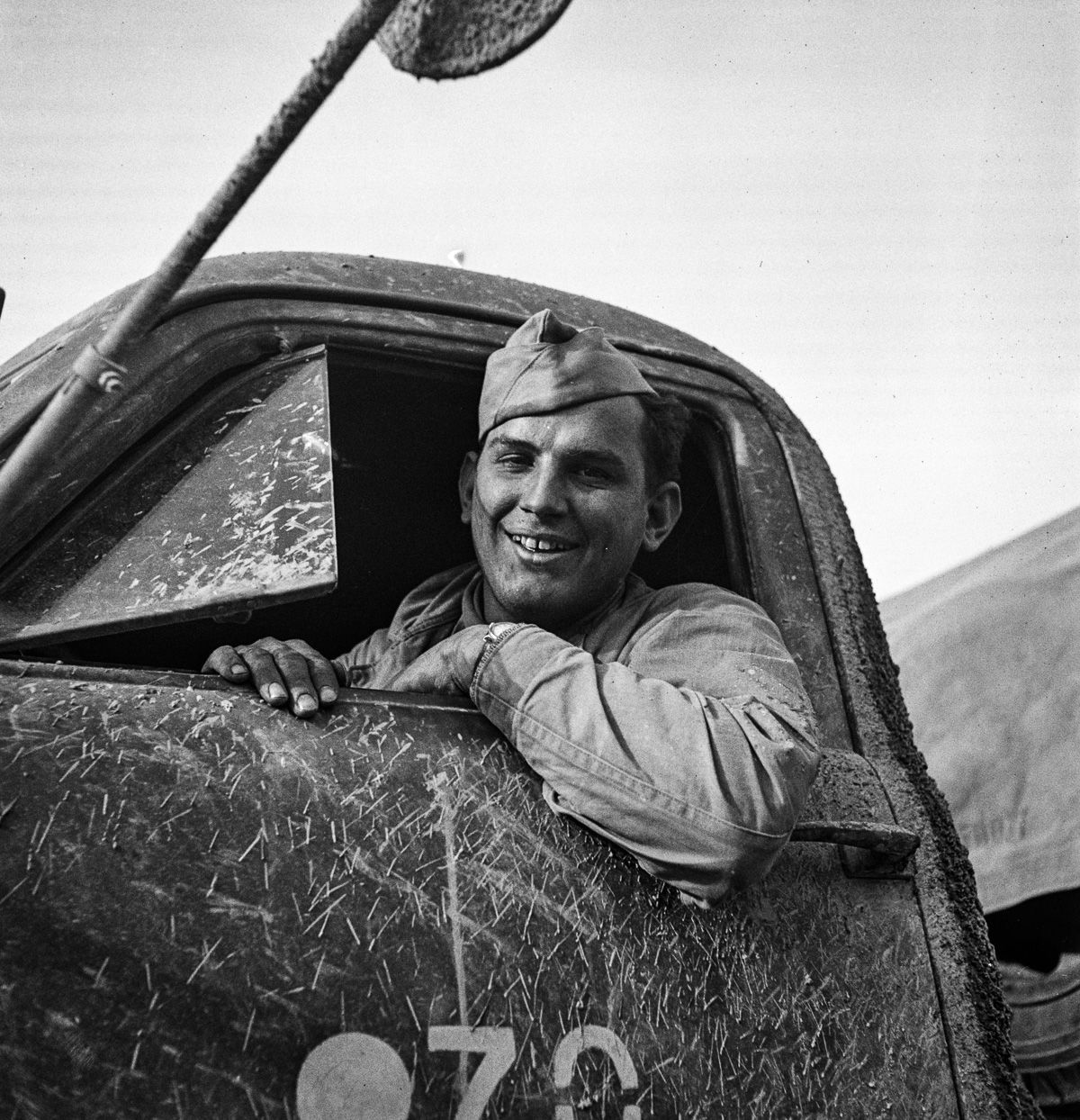 US Army trucks drivers Iran 1943