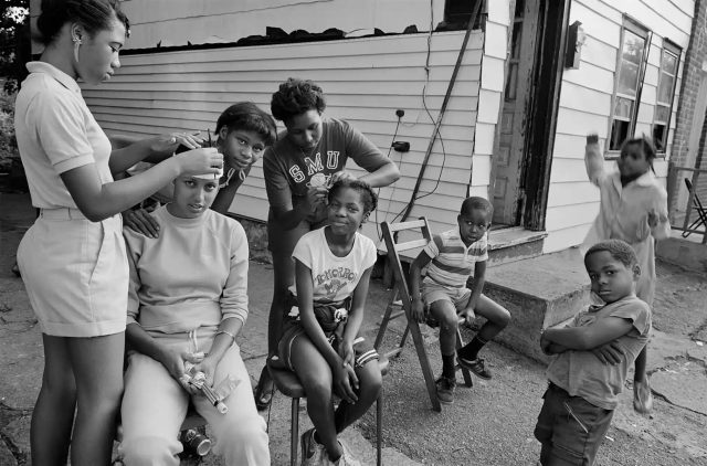 On The Streets of America in the Early 1980s : Relaxing WIth Cigarettes ...