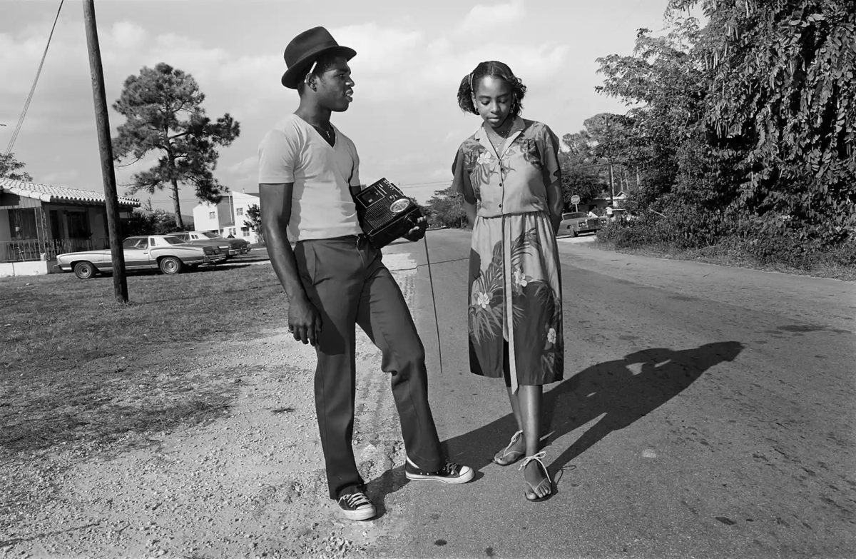 On The Streets of America in the Early 1980s : Relaxing WIth Cigarettes ...