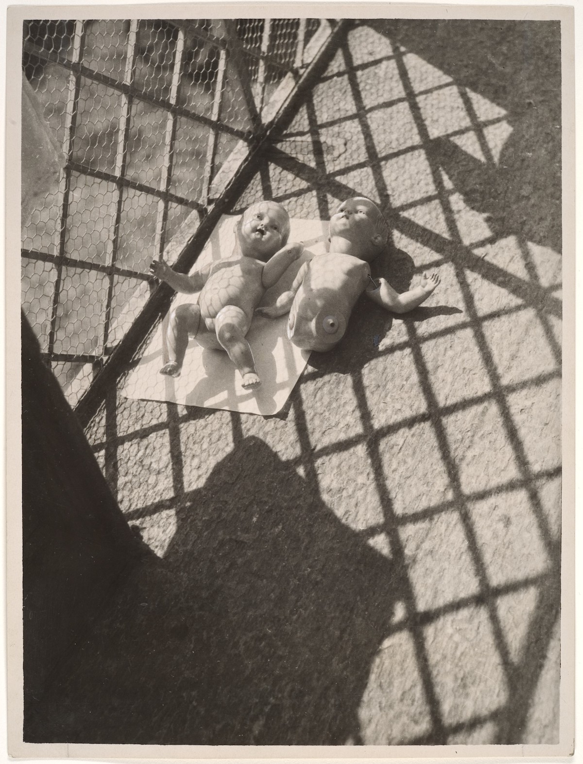 Dolls on the Balcony, 1926