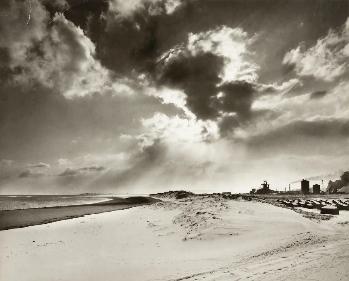 Snow on the beach, looking south-east along Coatham sands from the South Gare Tees Bay, 1986