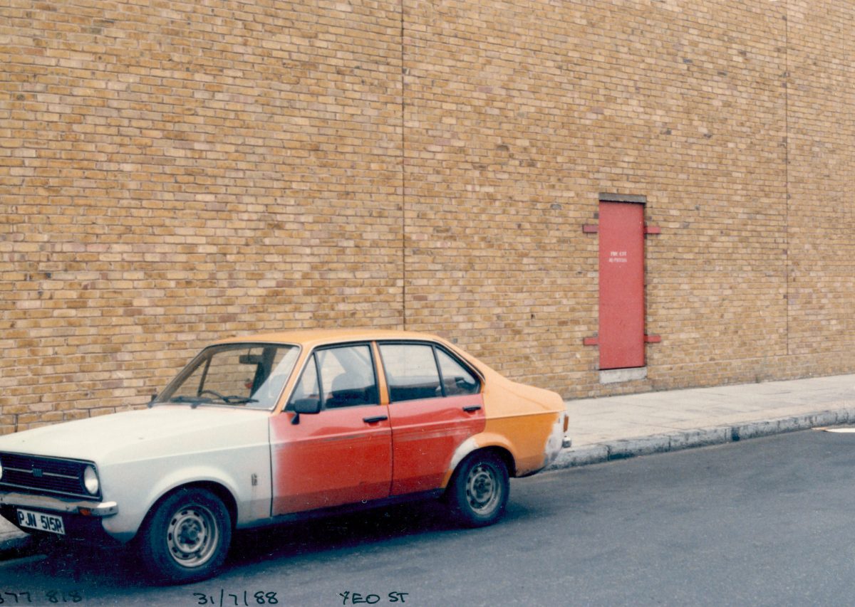 Car and wall, Yeo St, Bow, Tower Hamlets, 1988