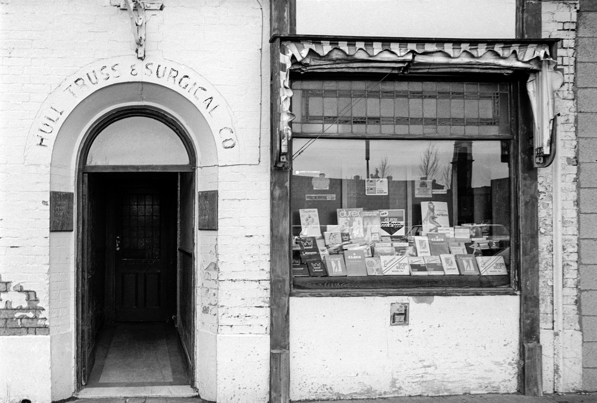 Hull Truss & Surgical Co, Dock St, Hull, 1982