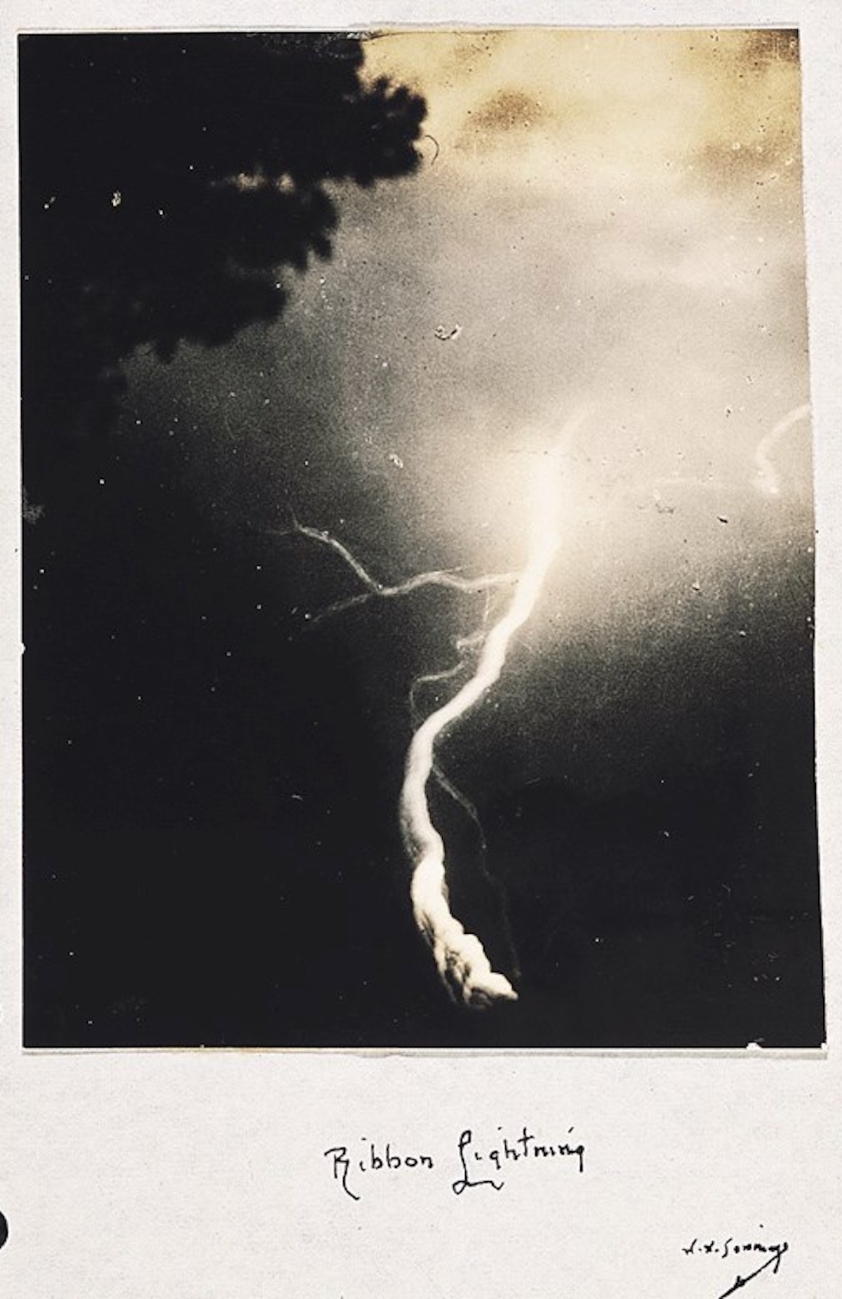 Ribbon lightning - William N. Jennings (1860–1946)