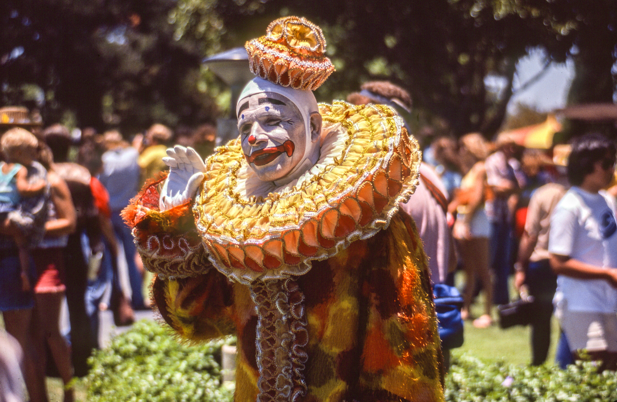 Toxic Clowns, Grandpa’s Underwear and Matchbox Cars: Found Kodachrome Photos from the 1970s
