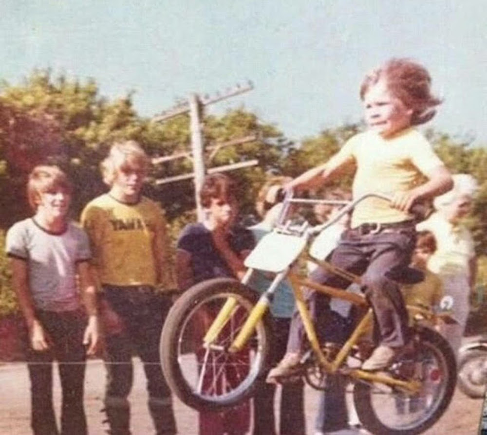 kids jumping bikes