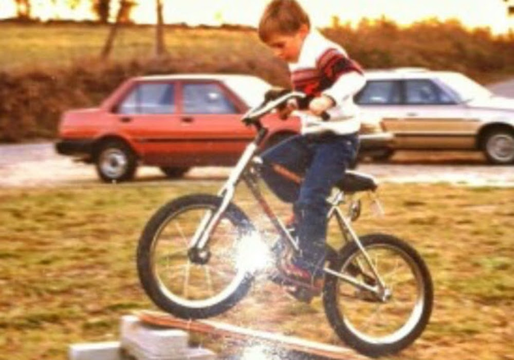 kids jumping bikes