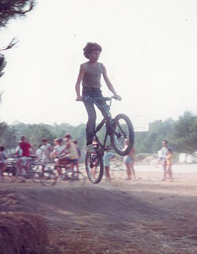 kids jumping bikes