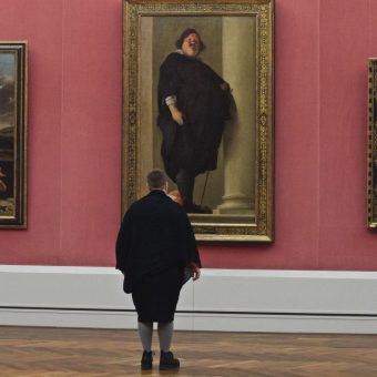 People Matching Artworks: A Voyeur Finds Things That Fit At The Museum