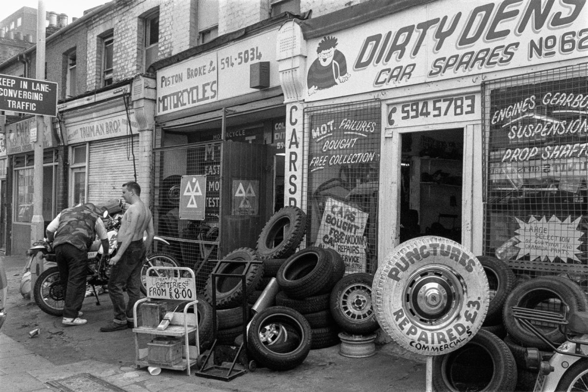 Piston Broke, Dirty Den's, Car Spares, Ripple Rd, Barking, Barking & Dagenham, 1990