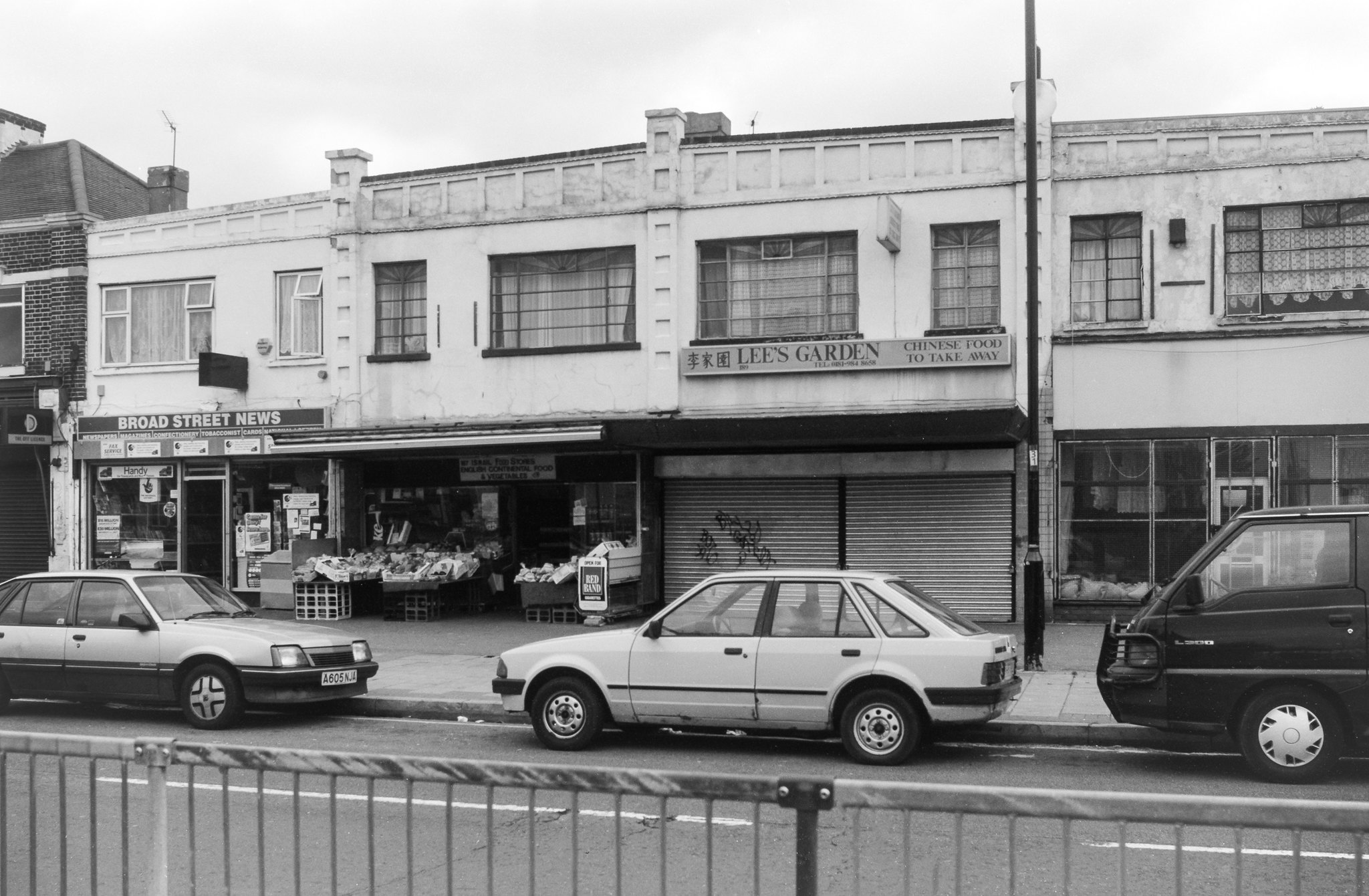 A Spot Of Business And Walk Around Dagenham In The Early 1990s - Flashbak