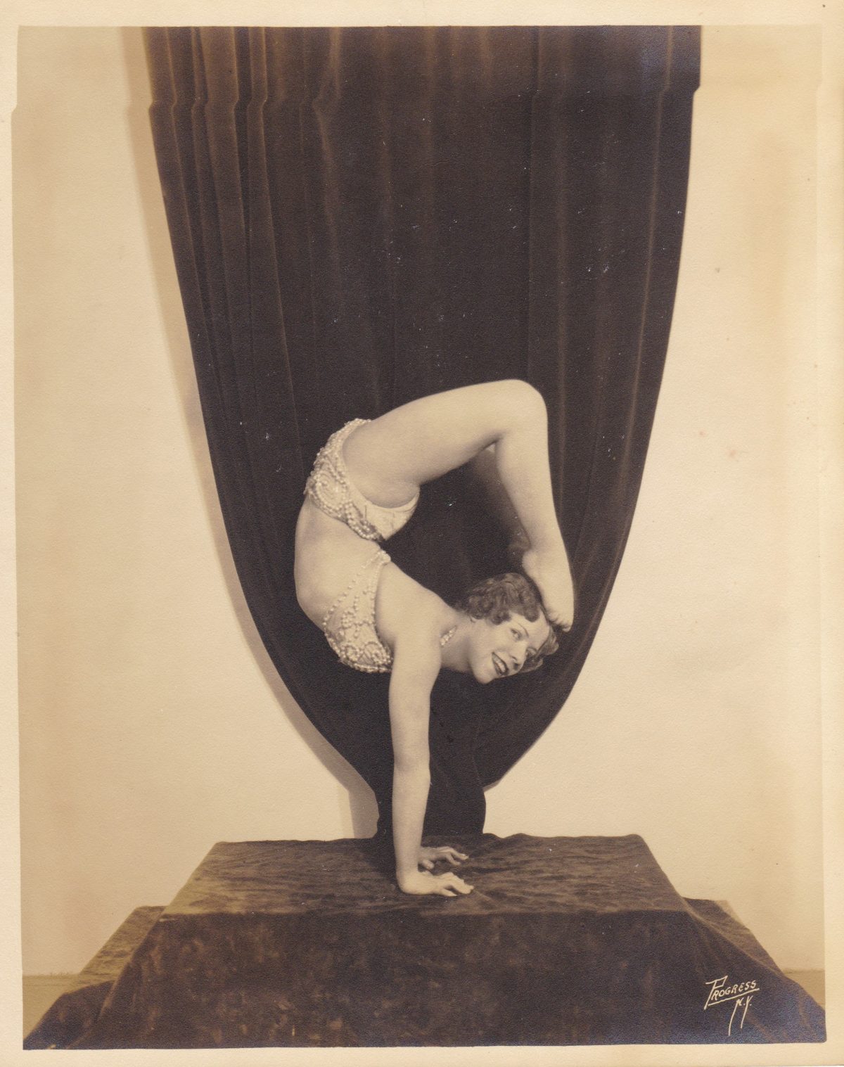 acrobats found photos