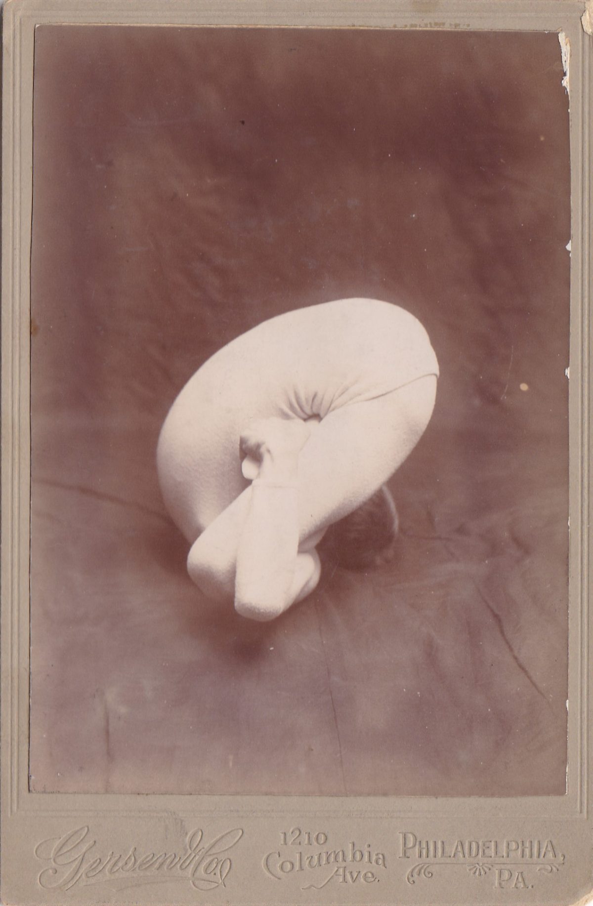 acrobats found photos