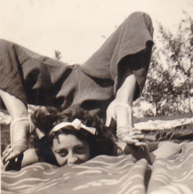 Bend it Like Grandma:  27 Vintage Contortion and Acrobatic Photos