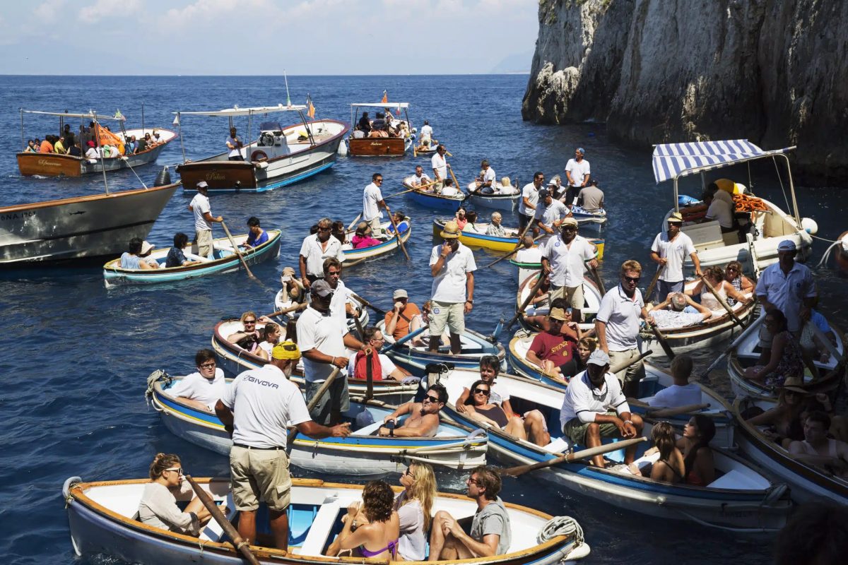 Martin Parr tourists