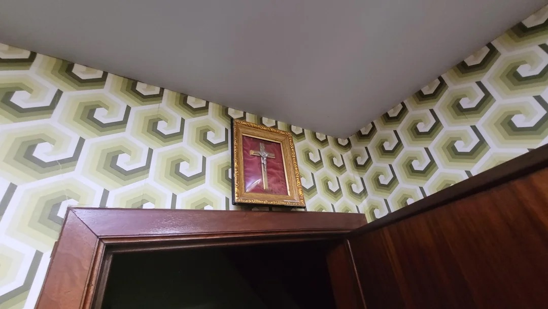 1970s bedroom