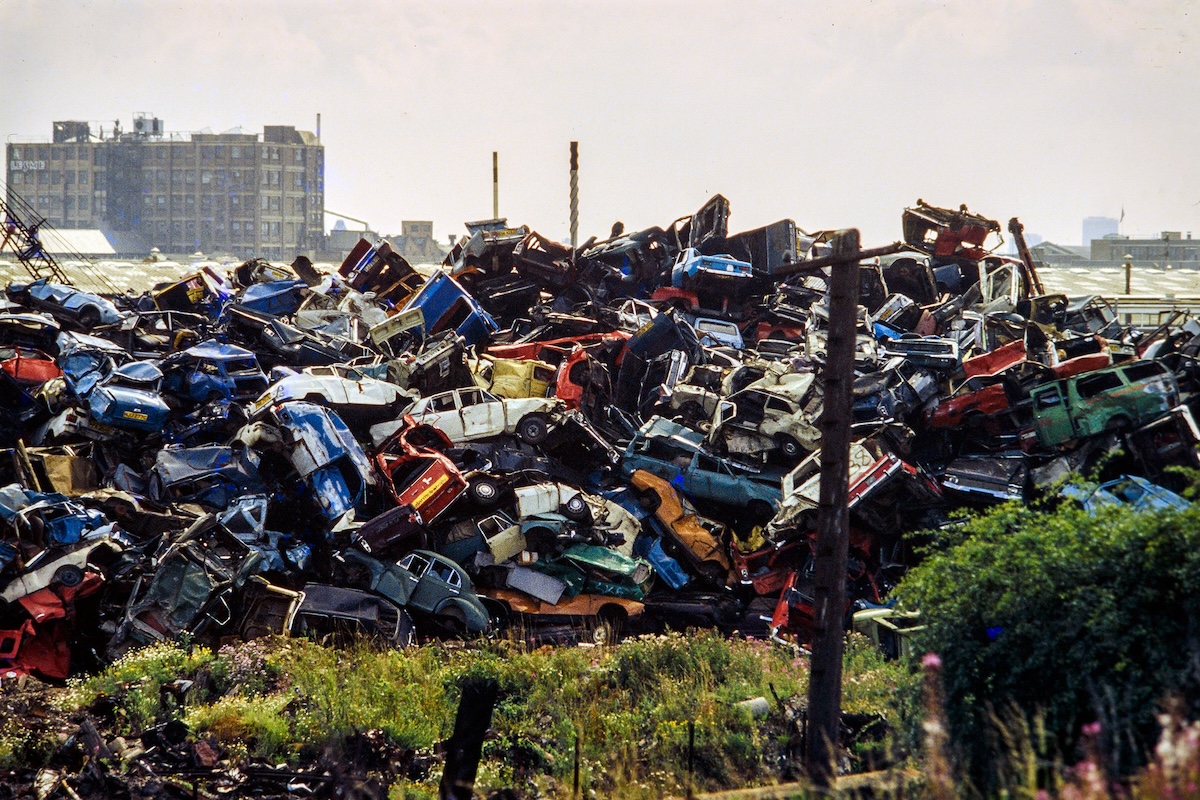 Cars-Scrap-Yard-Harlesden-Hammersmith-1981