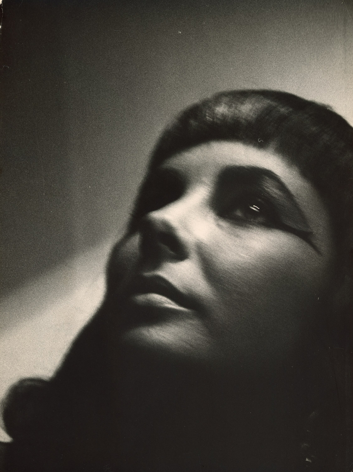 Elizabeth Taylor (British, 1932 - 2011) photographed by Roddy Macdowall (British, 1928 - 1998), Cleopatra (1963) 11″ x 14″