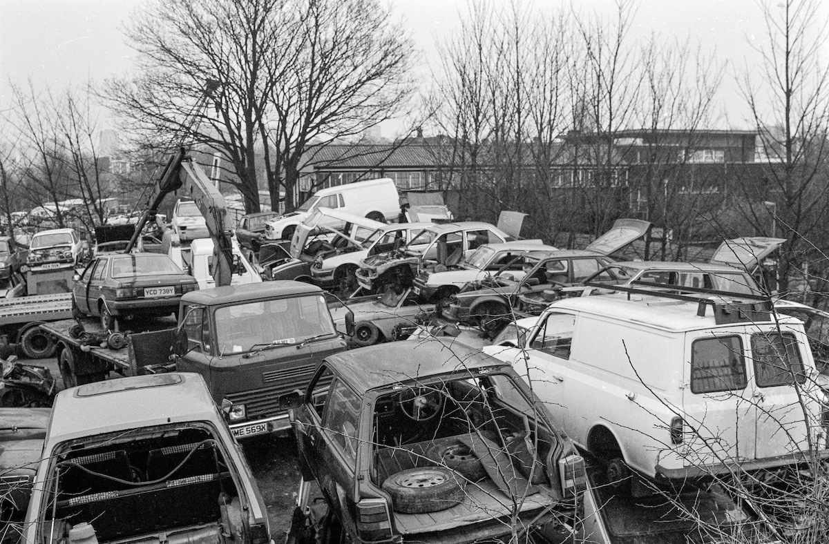 R J Savage, Car Breakers, Purley Way, Waddon, Croydon, 1993
