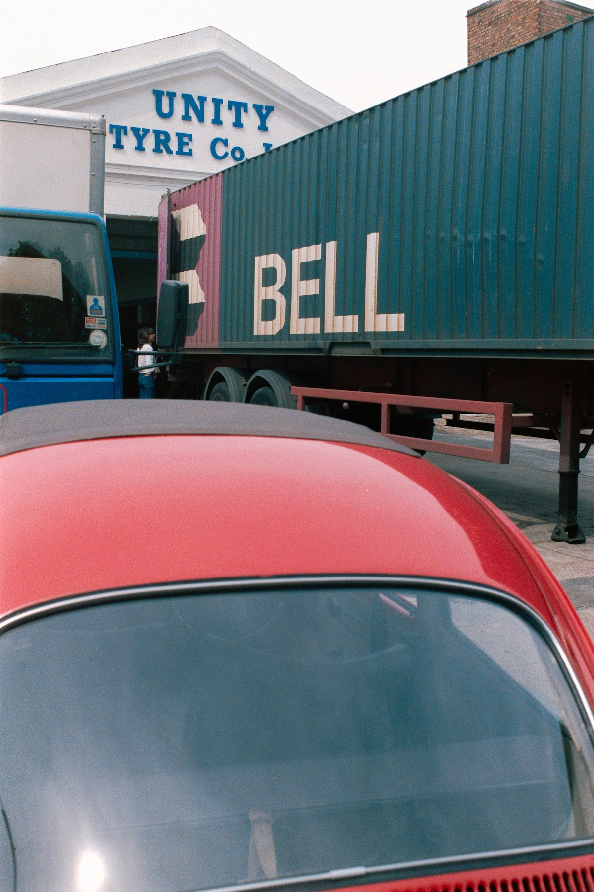 Unity Tyre Co, Bow Rd, Bow, Tower Hamlets, 1988